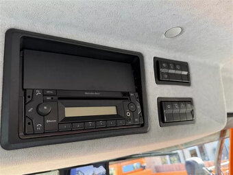 Mercedes Benz Unimog U218 - 20