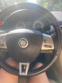 Jaguar xf 3,0 - 20