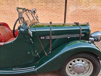 Singer 9 Roadster z roku 1939 - 20