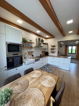 Prodej dvougeneračního domu - 20