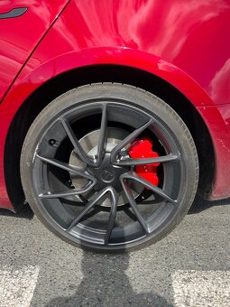 Tesla Model 3 PERFORMANCE 06/2024 Super Red - 20