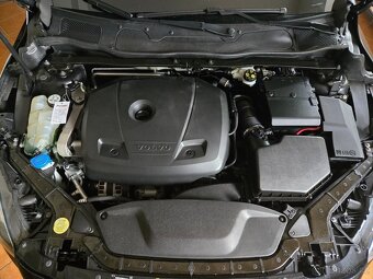 Volvo V40 2,0i 90kW T2 - 20