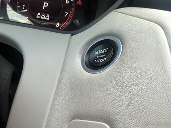 Land Rover Range Rover Velar P250 / Matrix LED / DPH - 20