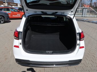 Hyundai i30 WG 1.6CRDi 85kW SMART ČR 1MAJITEL SERVISKA - 20