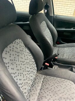 Škoda Fabia 1.2 HTP (47 KW). Rok 2005.,Klima. Tažne - 20