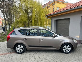 KIA CEED 1.6 CRDI 85KW /1.MAJITEL - 20