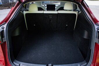 Tesla Model Y Long Range AWD, Biely interiér, Tepelko, DPH - 20
