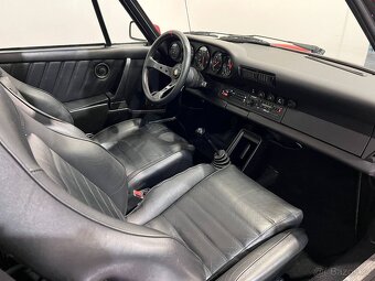 Porsche 911 SC z roku 1983 - 20