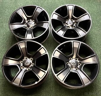 6x139.7 R20 Dodge RAM 1500 - ORIGINÁL Alu - černé - 20