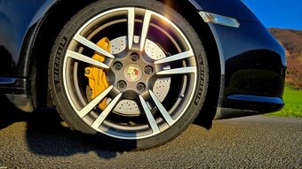 Porsche 911 Carrera 4S 997.2 - 20