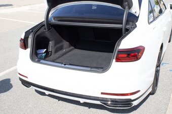 Audi A8 55 TFSI z roku 2022 - 20