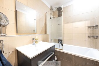Prodej prostorného bytu 3+kk  111m2 s balkónem a sklepem v p - 20
