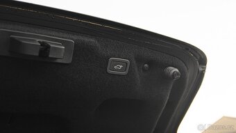 Jaguar XE, 25t 2,0/177kW 1.maj - 20