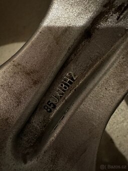 Porsche kola 18" – přední 8.5J ET52 / zadní 10J ET65 - 20