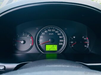 Hyundai H 1 2.5 CRDi 125KW MANUÁL 8-MÍST NAVIGACE SENZORY - 20