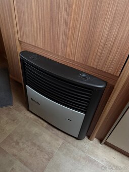 Karavan Burstner Averso Fifty 495ts - 20