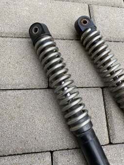 Zadní tlumiče Babetta 210 - 20