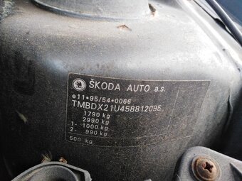 ŠKODA OCTAVIA TOUR 1,6i BENZIN 75 KW RV 2005,KLIMA - 20