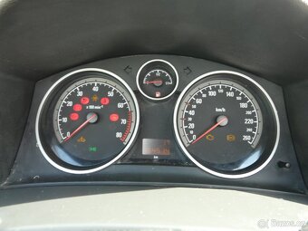 Opel Astra Twin Top 1.6i-85kw, r.2008, Najeto: 164514km, TOP - 20