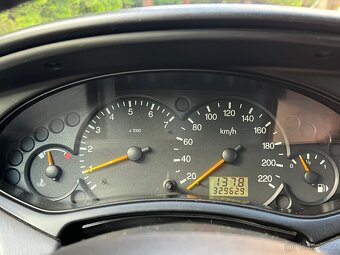 Ford Focus Combi 1.6i 74kW Zetec MK1 Ghia - 20