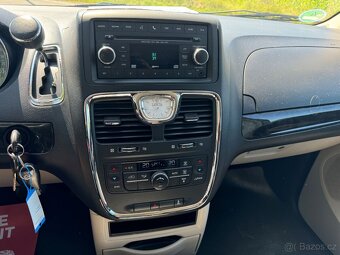 Lancia Voyager Gold 3.6 RT tacho 156000KM EU 2012 - 20