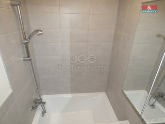 Prodej bytu 1+kk, 31 m², Ostrava, ul. Petruškova - 20
