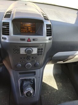 Opel Zafira 2006 - 20