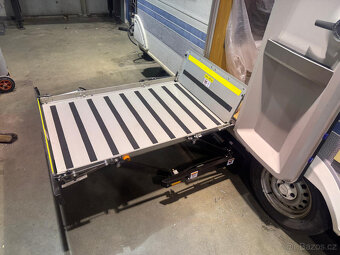 prodám karavan HOBBY s nájezdem pro invalidy - 20