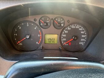 Ford Transit 2.2Tdci 74kw 9-Míst - 20