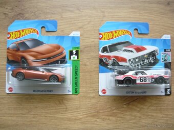 AUTÍČKA HOT WHEELS - 20
