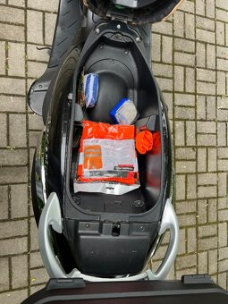 Piaggio Beverly 125 (r.v. 2010), 28 tis. km, po servisu. - 20