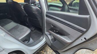 Tucson Nline s černou střechou - 20