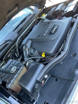 Jeep commander 3,0 crd 195 tis - 20