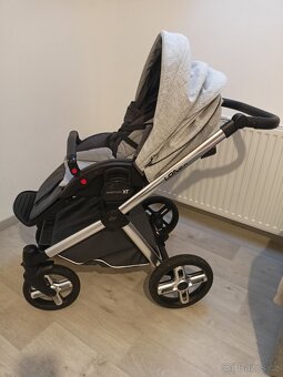 Kočárek Lonex - 20