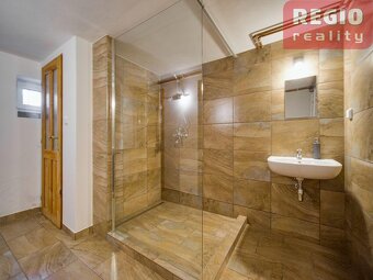 REZERVOVÁNO - Prodej rodinného domu 5+kk, Místek, ul. Luční - 20