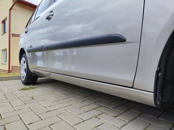 Škoda Fabia kombi 1.2tsi 77kw DSG 10/2012 Family AČ - 20