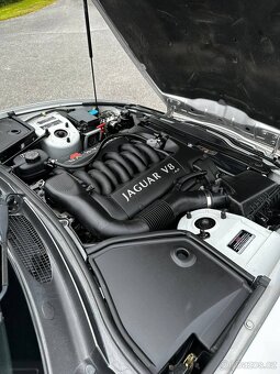 Jaguar XK8 2001 - 20