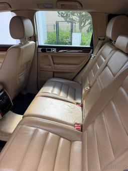 Volkswagen Touareg 2.5 TDI – 1. majitel, perfektní stav - 20