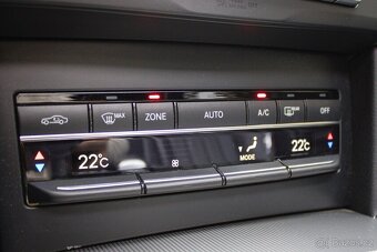 Mercedes-Benz E 300 Hybrid AMG Packet, 150 kW - 20