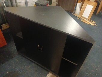 Kuchyňská linka s barem - 20