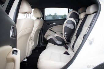 Mercedes-Benz GLA 200d 4TMATIC / AJ NA SPLÁTKY / - 20