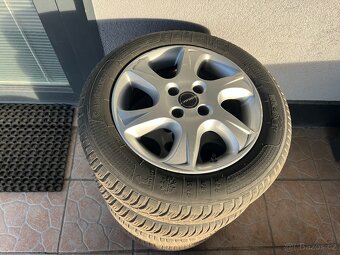 Toyota Yaris 1.3 VVTI 73KW, Parkovací kamera, Servisní kniha - 20