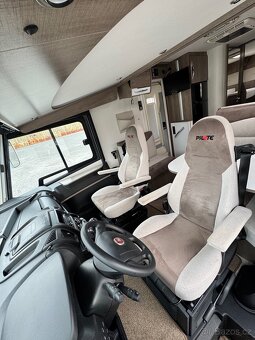 Pilote Essentiel G740, původ ČR - 20