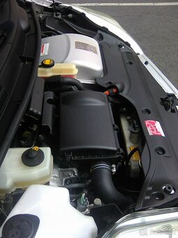 Výjimečná příležitost  Nadstandartní Prius na prodej - 20