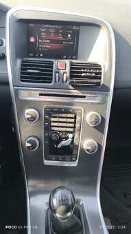 Volvo XC60 2.4 5VÁLEC 4X4 MANUÁL LED FACE - 20