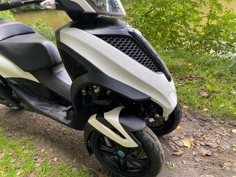 Piaggio Mp3 300 Yourban LT (2018) - 20