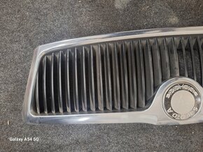 Škoda Octavia 2 maska - 2