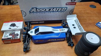 Rc buggy Team Associated B74.1d - 2
