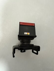 Držák Brodit pro iPhone 7-12 pro Passat B8 - 2