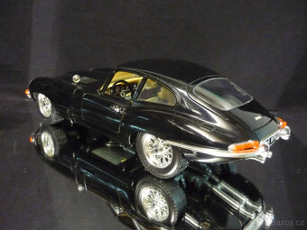 Jaguar E Type Coupe černý Bburago 1/18 - 2